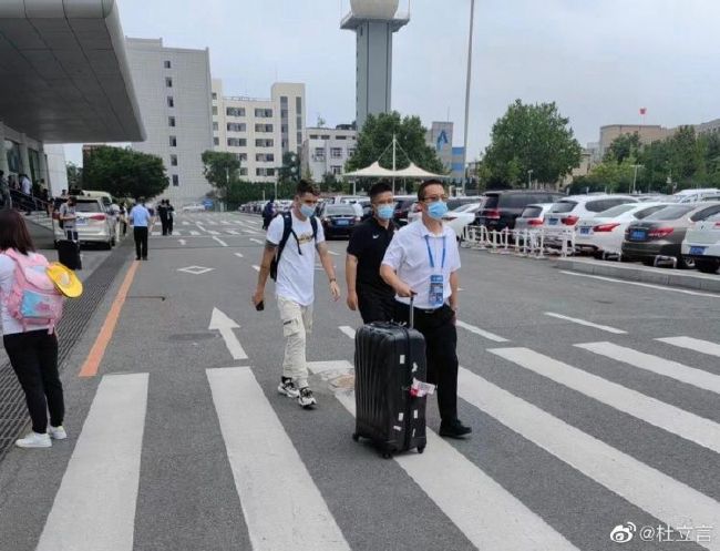 在线观**视频